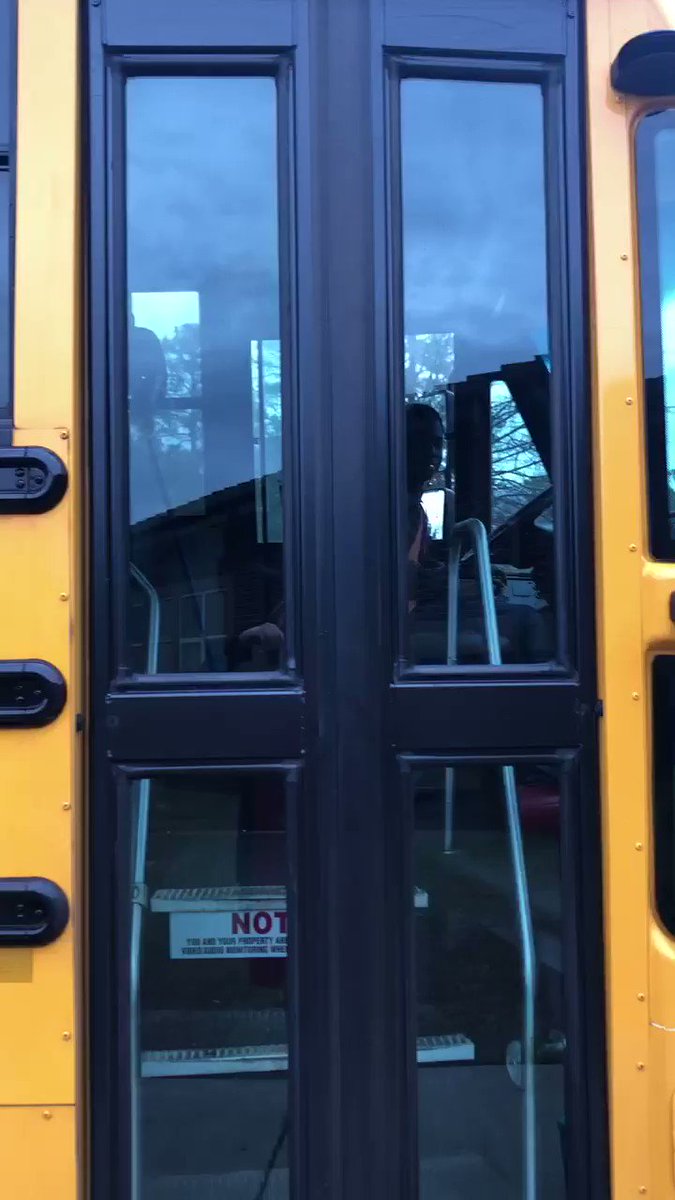 Mr. Myron Dawkins truly made Adam’s day! 💛🖤🚌@RSD1SchoolBus #CareerDay @CraytonMiddle #SeeTheAble 😊@RichlandOneSupe
