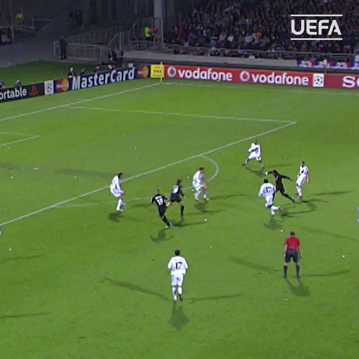 ❤️💙 Karim @Benzema started his @OL journey #OnThisDay in 2005 ⚽️
#UCL | @OL_English https://twitter.com/ChampionsLeague/status/1217403298082443264 …