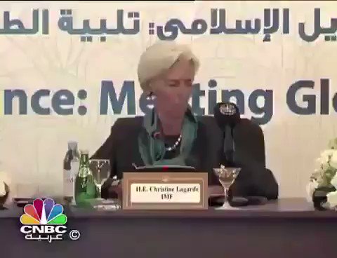 رئيسة البنك الدولي تفضح الحكومه الكويتيه ووزارة الماليه ... اللي يقول لكم فيه عجز كذب في كذب الكويت لايمكن يكون فيها عجز .. والارقام اللي يحطونها عجز هي الارقام اللي بيستولون عليها ويوزعونها مثل الكيكه
