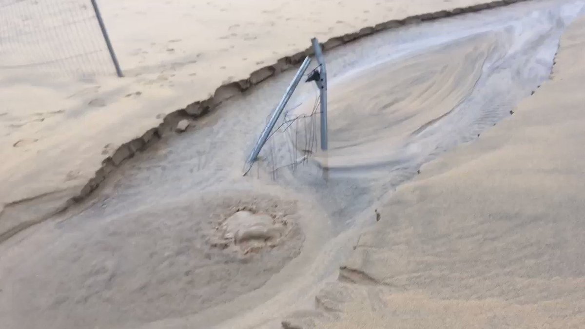 Bubble trouble.. this #sinkhole on Portminster Beach, St Ives has been there for years but the recent bad weather has made it worse and swept away safety fencing, causing concerns @PorthBCafe @BBCSpotlight