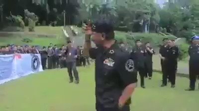 Video terlekat