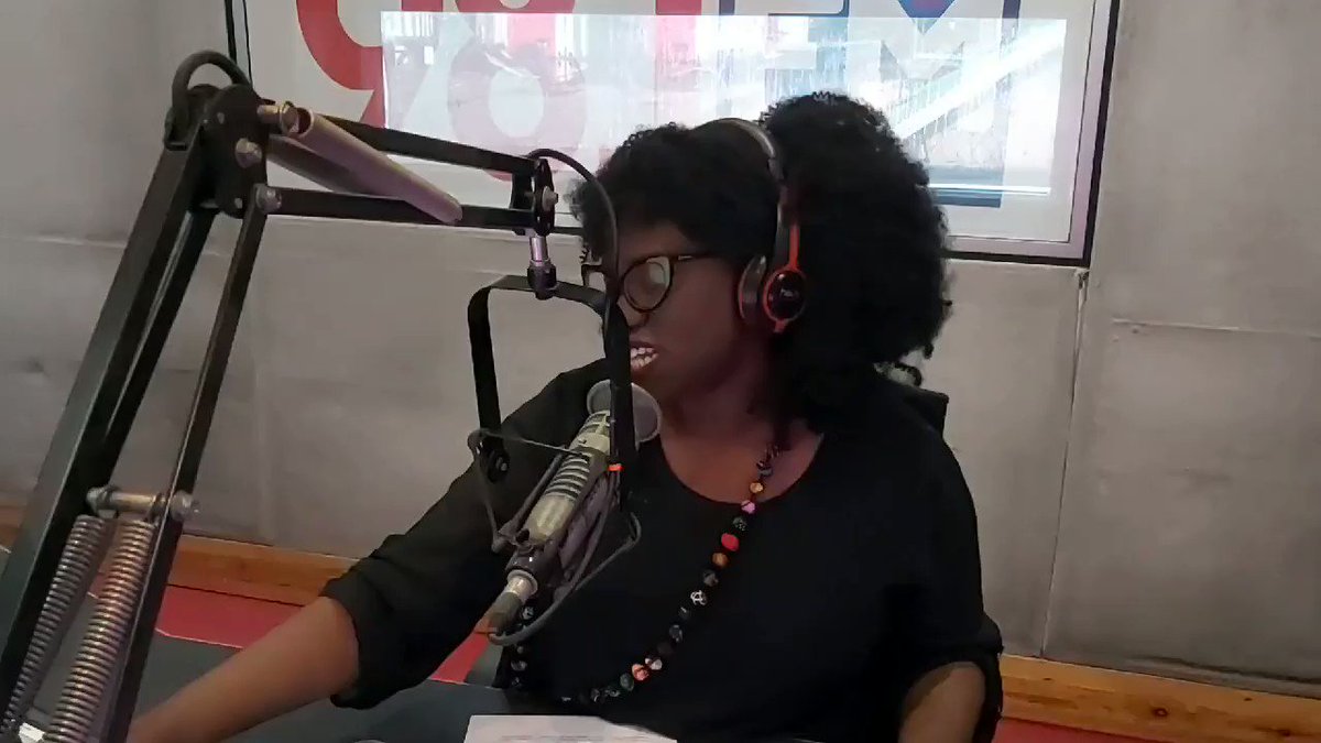 Welcome to the #SmoothDrive
@TheFavoredWoman and @hauwayoudoin are here
Any turn up plans for the weekend? Share with us on WhatsApp 08094440981