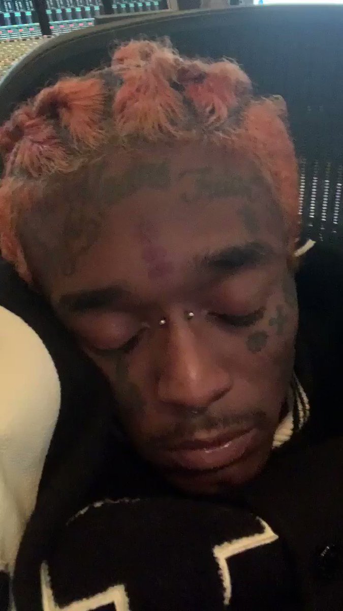 Uzi London ๐โ๏ธ๐ยฎ (@LILUZIVERT) on Twitter photo 18/01/2020 20:40:47 I feel good ๐ I feel good ๐