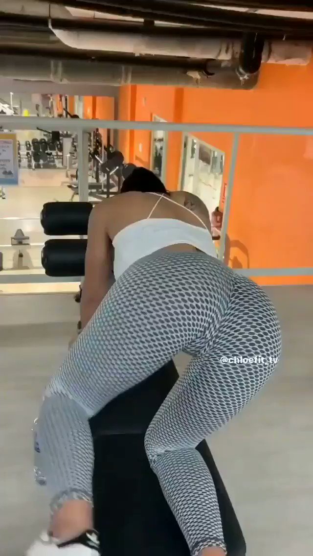 Chloe Warm on Twitter "Work out time 💪🍑…