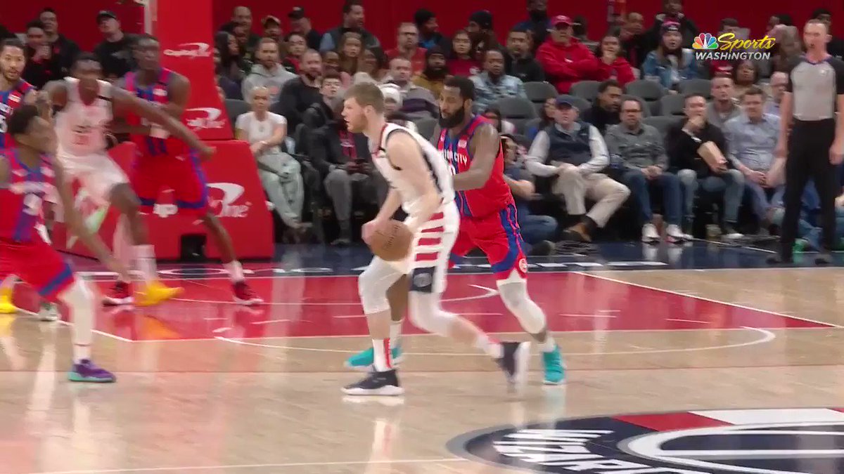 SLAM (@SLAMonline) on Twitter photo 20/01/2020 19:34:43 Bradley Beal ain't playin' fair 🤒 (via @WashWizards) Bradley Beal ain't playin' fair 🤒 (via @WashWizards)