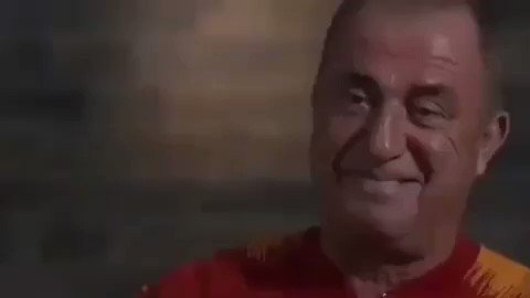 🔥🔥Zeki Uzundurukan🔥🔥 Bu Galatasaray arayı kapatır şampiyon da olur. Son 2 senenin şampiyonu başlarında ülkenin en büyük teknik direktörü Fatih Terim var. Muslera gibi kalecisi var. Falcao'su ve Onyekuru'su var🔥🔥😎