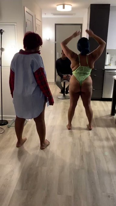 Back at it again . https://t.co/PzOBNTHLtm<a href="/tag/ass"class="tags"><span>#ass</span></a>