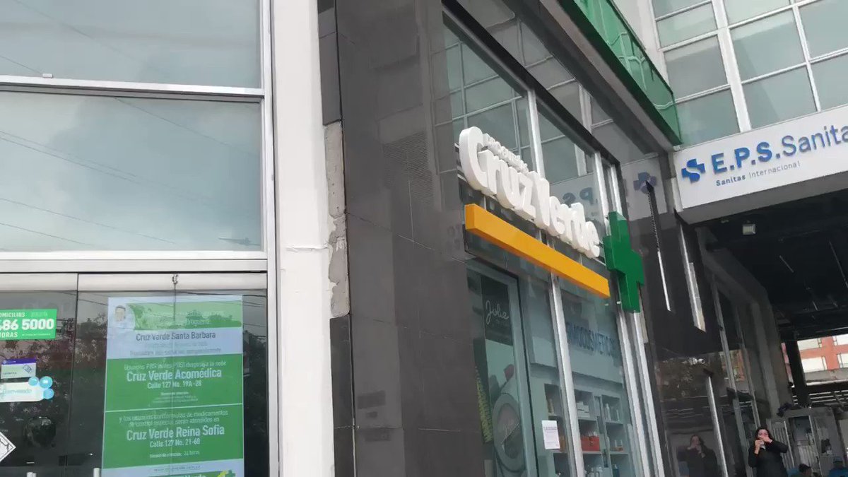 #CruzVerde Así se encuentra el establecimiento farmacéutico dónde se le suministraron medicamentos a la madre de menores fallecidos. Distrito encontró fallas en almacenamiento y dispensación de medicamentos e incumplimientos en normas sanitarias. Se abrió investigación @Citytv