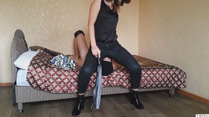 FFM session #16 Facesitting https://t.co/1Dunw2HqYI #JEANSFACESITTING #Clips4Sale https://t.co/z3N9o<a href="/tag/clips4sale"class="tags"><span>#clips4sale</span></a><a href="/tag/jeansfacesitting"class="tags"><span>#jeansfacesitting</span></a>