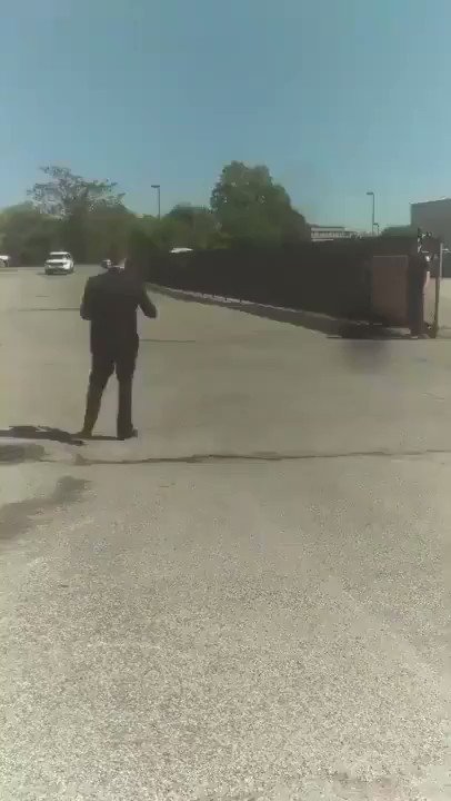 President Trump saw firemen saluting ahead, he stopped the motorcade and walked over to thank them, shake their hands and take a pic with them. Thank you Man. Source Fireman's cell phone camera. (Turn up audio)