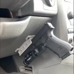 車からかっこよく銃を取り出せる!？ロマンを叶える商品があります