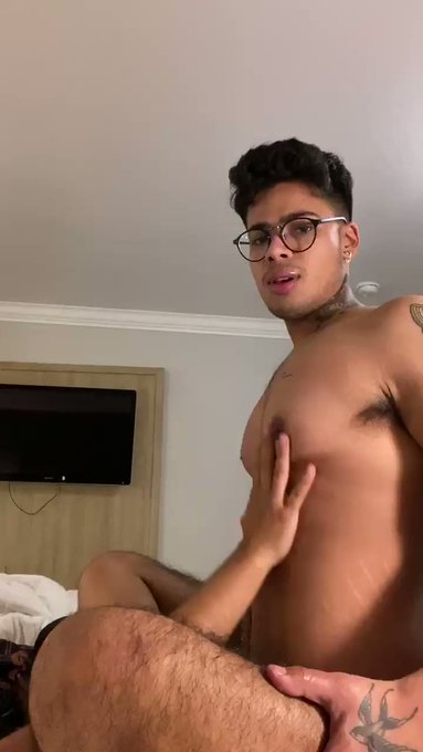 I took this 18 year olds virginity, he wanted round 2 but he still couldn’t take it lol😋🍆 https://t.