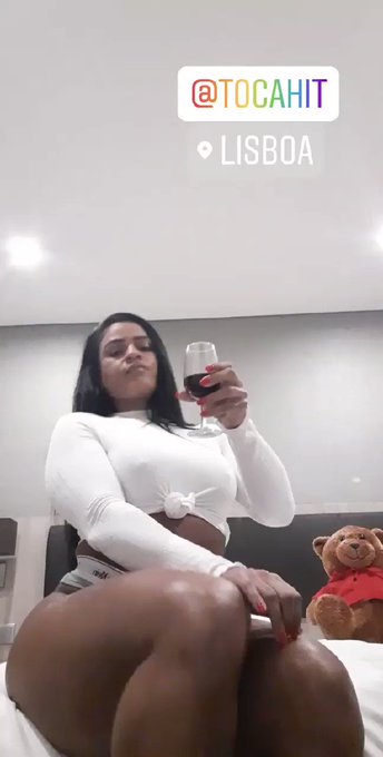 Delícia ????#lisbon https://t.co/7ejz9wZvNV