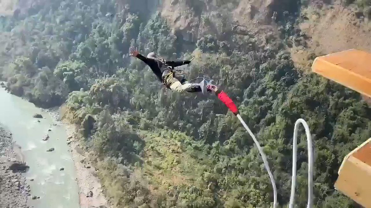विश्वकै दोस्रो अग्लो बन्जीको सफल परीक्षण भएको छ । मिति : २०७६ माघ १६ #thecliffnepal #bungynepal #parbat