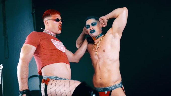 Feelin kinky? Don’t worry daddy’s got you covered #valentinesgay #kinkyboots #gayaf #punkfashion #marekrichard