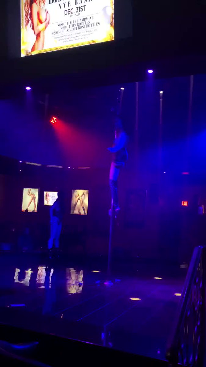 Split your time with Tayler... #damesngamesvn #splits #vip #damesbabe #girlshow #ThursdayThoughts #gentlemansclub