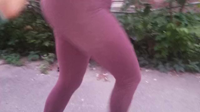 SOLD! My Modelhub vids are flying off the shelves: https://t.co/H1hq7vChwH https://t.co/najuVSG8m2