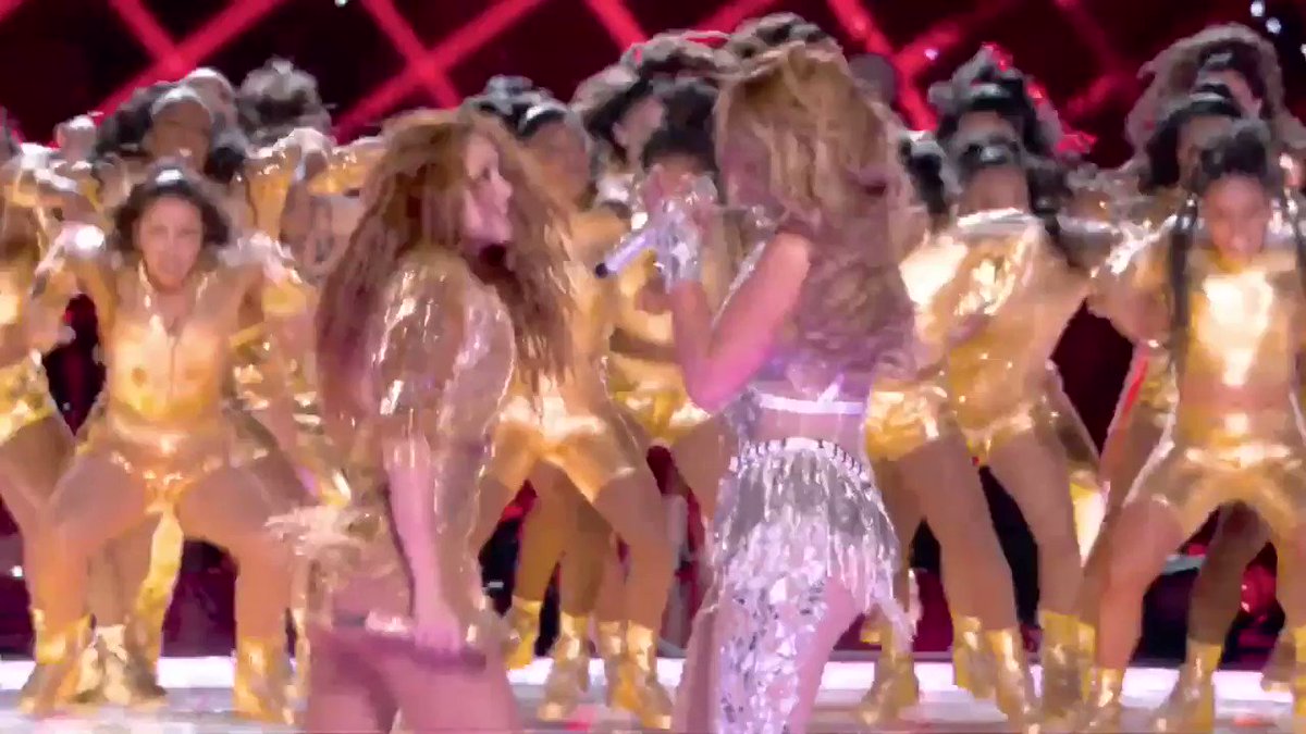 Quiero agradecer a mi Colombia por darme el mapalรฉ, la champeta, la salsa y los ritmos afro caribeรฑos que me han permitido realizar el Super Bowl que desde hace mรกs de una dรฉcada soรฑรฉ.