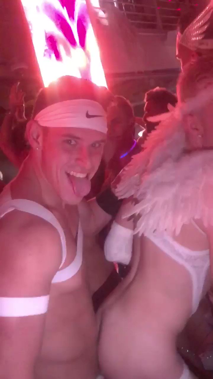 @JacksGayPorns video Tweet