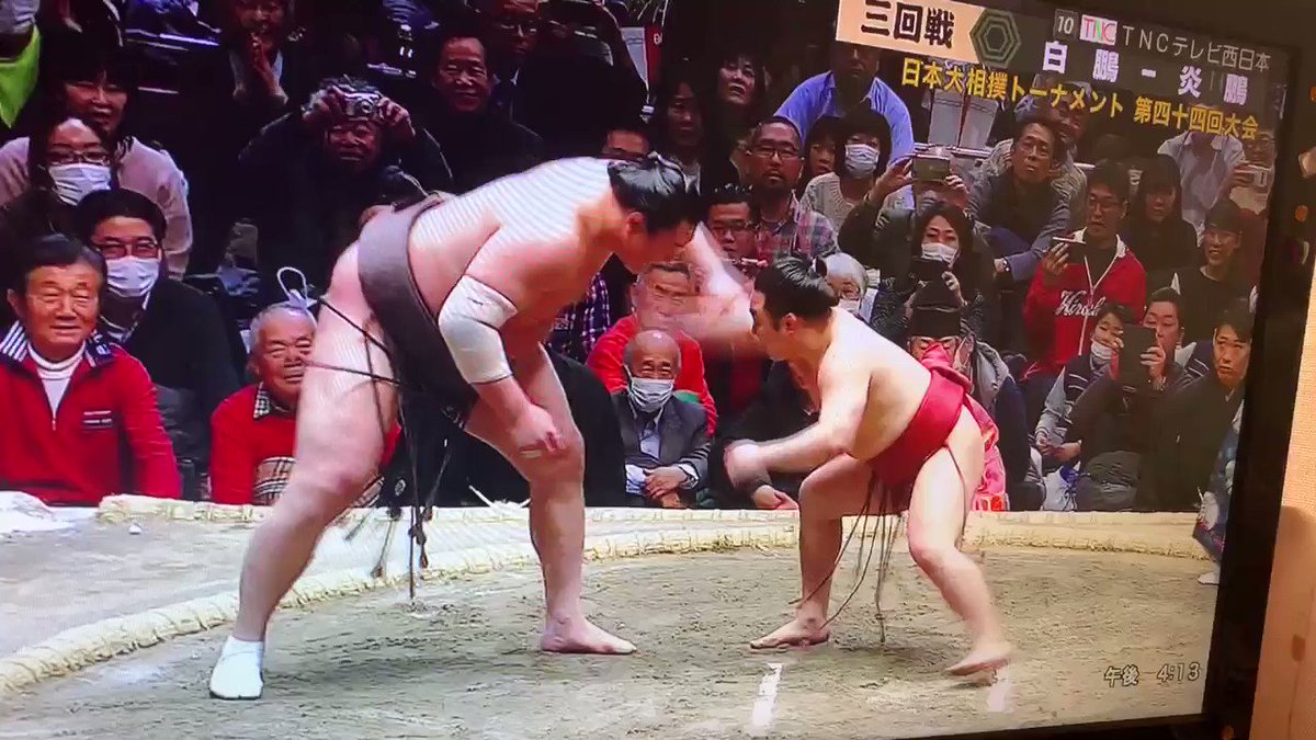 白鵬と炎鵬が相撲をとった結果？炎鵬が勝ったwww