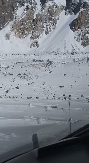 #PakistanArmy Aviation pilots rescued two foreign mountain climbers, Mr. Donald Allen Bowie (#USA) and Ms. Lotta Henriikka Nakyva (#Finland) from Broad Peak, #Baltoro #Glacier. These climbers were part of an International Winter Expedition attempting to summit Broad Peak.