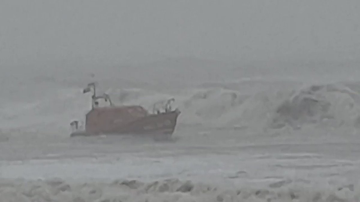 Rnli On Twitter Incredible Hastingsrnli Footage Captured Today