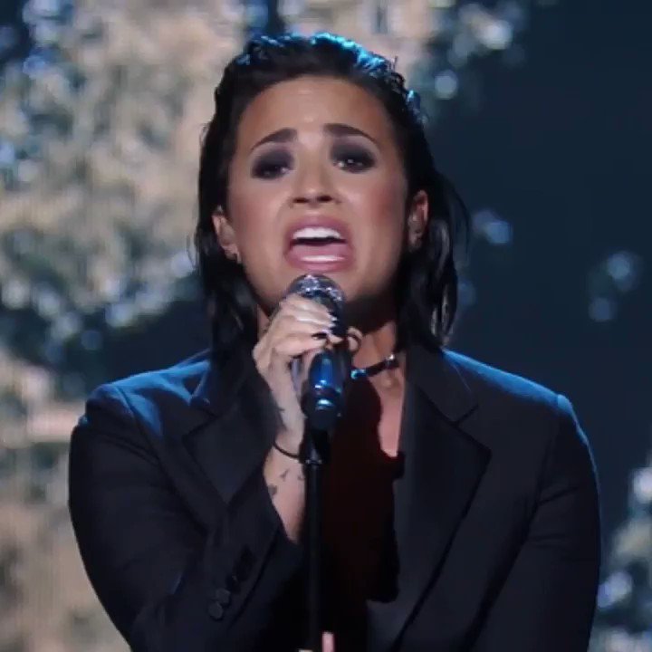 RT @ddlovatoicon: stone cold, demi lovato.
https://t.co/hWDyzkAiYs