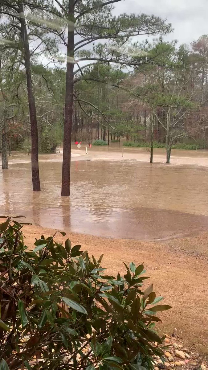 Jacob Badolato (@Jacob__1299) on Twitter photo 2020-02-10 20:08:00 @spann Briarwood HS closing at 2 due to 119 flooding. Video via my sister @spann Briarwood HS closing at 2 due to 119 flooding. Video via my sister