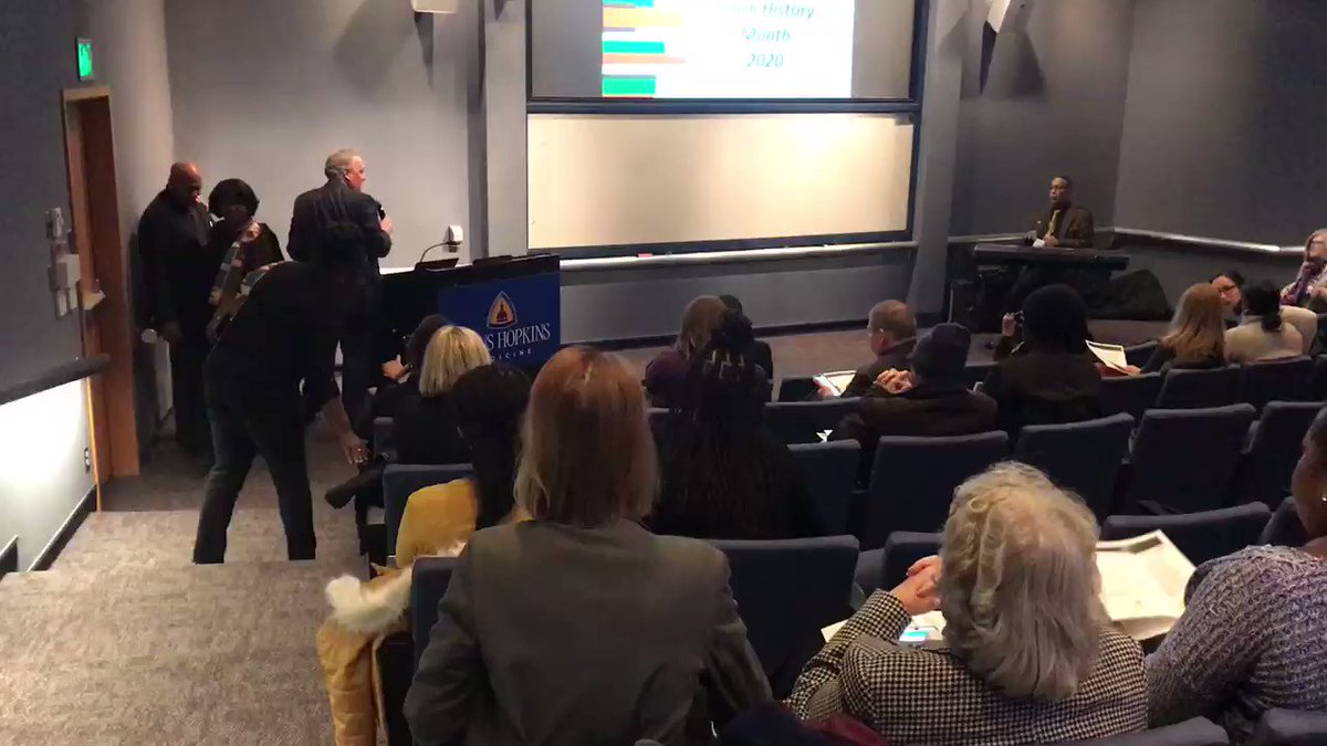 #RIPElijah #CongressmanCummings Tribute with @hopkinsbayview President #RickBennett #BlackHistoryMonth pic.twitter.com/koz09U2o59