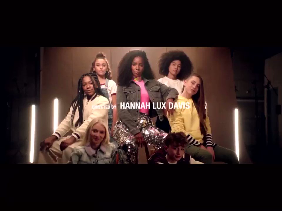    Happy Birthday to the extremely talented and beautiful Kelly Rowland!!!!!   