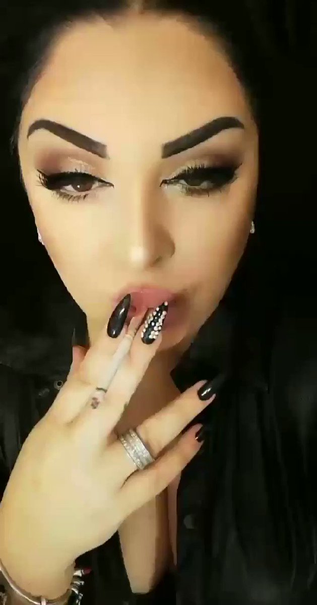 Model - Glossy Miss sissy