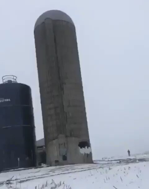 I can't believe Viagra isn't sponsoring this vid https://t.co/t0CJ1vpeQo