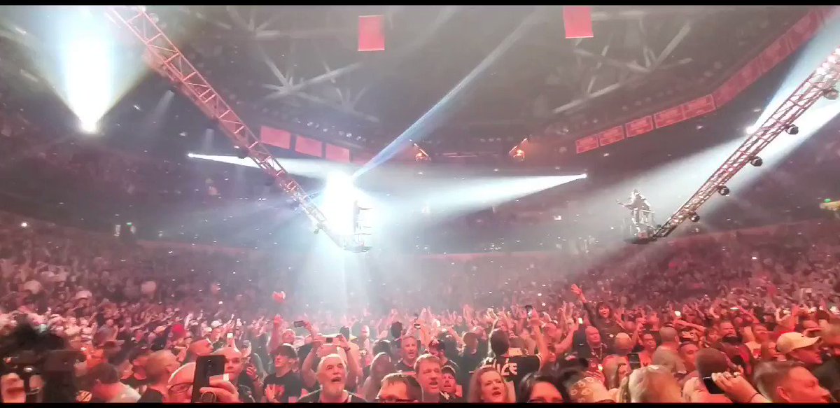 KISS (@kiss) on Twitter photo 2020-02-18 19:17:12 TONIGHT! The #EndOfTheRoad World Tour invades @Rupp_Arena #Lexington, KY with @DavidLeeRoth! TONIGHT! The #EndOfTheRoad World Tour invades @Rupp_Arena #Lexington, KY with @DavidLeeRoth!