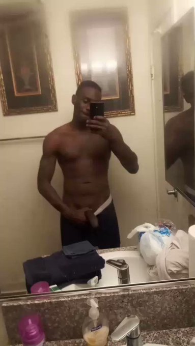 I got a big ass dick https://t.co/E84UTD8VRs