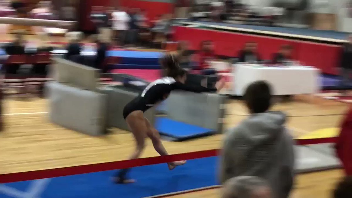 It’s official- Freshman Anna Becker advancing to state:
Vault🎖
Bars
Beam
Floor
AllAround🎖
See you next Friday at Palatine High school!🏆