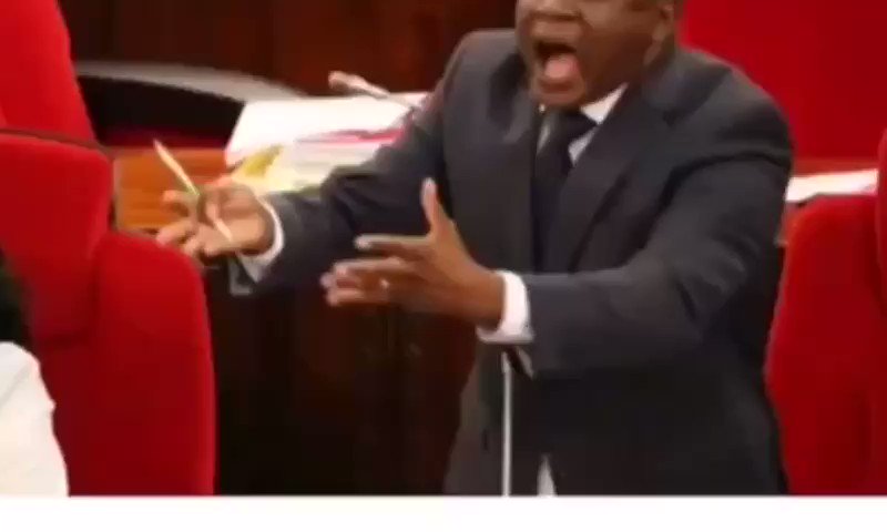 Jamani amkeni amkeni mkuje huku uwiiii.mchingaji @MsigwaPeter kweli unavunja amri ya sita tena ofisini kwa watu.Mbona mnakuwa hivi jamani wabunge wetu?@fatma_karume @siasazetu @JayJayN7 @ClubMagufuli @Msumari9 @zittokabwe @BestaMlagila
