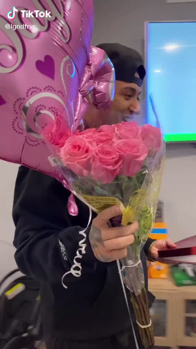 IDGAF how corny this is.. let my man do this shit in front of me and weโre making another one ON THE SPOT
