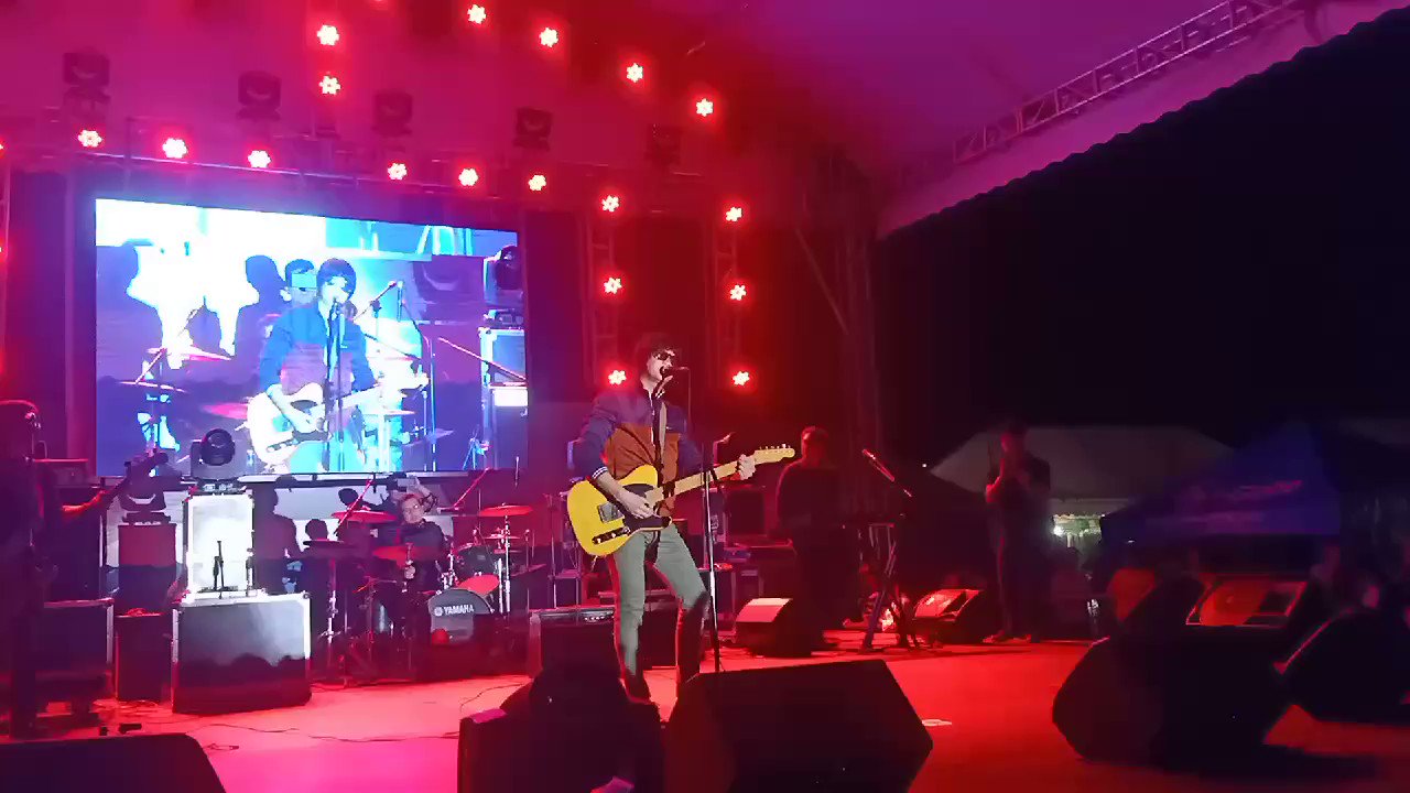 uplb-perspective-on-twitter-uplbfebfair-concludes-with-the-singing
