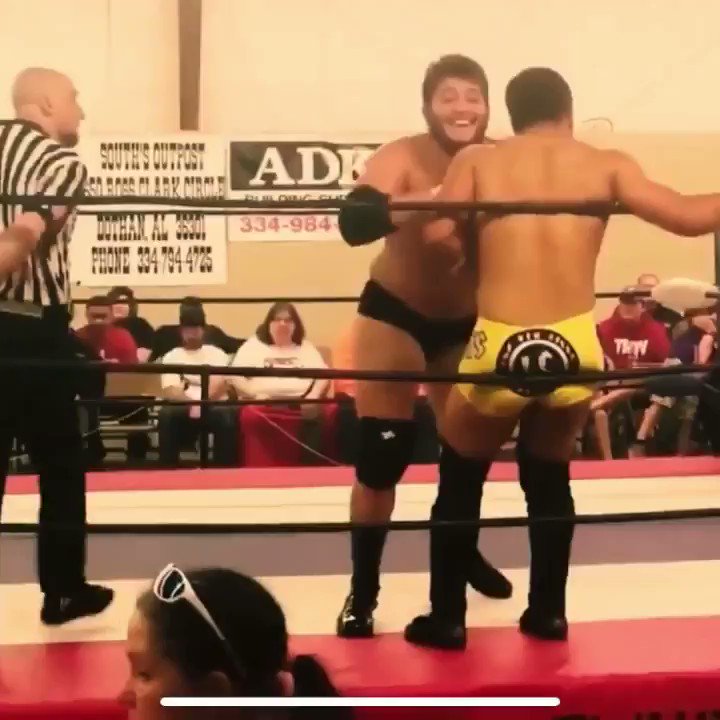 Knee be hitting like a shotgun shell 🦾#ProWrestling #ccw #wwa #bighit #wrestling