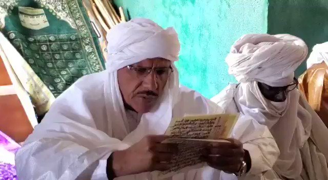 #prières #pour_la_paixUne séance de lecture collective du Saint-Coran et suivie d’une prière à la mosquée de #Tabelot (Agadez) pour le repos des âmes des nos vaillants soldats tombés sur le champ d'honneur,pour la paix,la sécurité et la cohésion sociale au #Niger