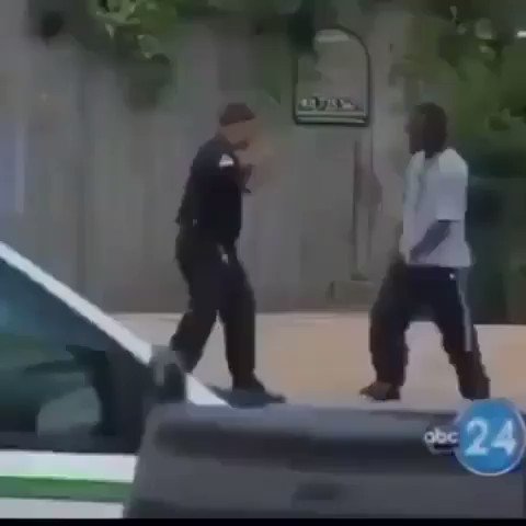Fight Videos ๐ฅ (@ViralFightVids) on Twitter photo 18/02/2020 01:00:27 he picked a fight with the wrong cop he picked a fight with the wrong cop