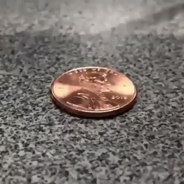 幻想的!!!! 表面張力の限界をスロモーション撮影してみた。