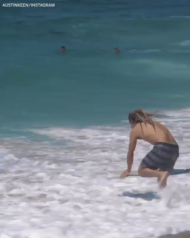 Heading back into the work week like... 🎥: @austinkeen47