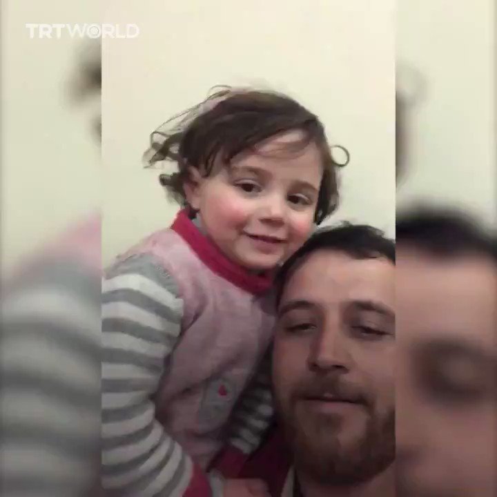 شام میں ماں باپ بچوں کوگرجتے ہوئے جہازوں، بموں کی دھماکوںپر ہنسنا سکھاتے ہیںمعصوم بچے پٹاخوں کے آواز مان کر ہنستے ہیں، پھر کسی دن ایسے ہی کسی جہاز سے گرے بم میں پورے خاندان کے چیتھڑے اُڑ جاتے ہیں 😢اللہ کا شُکر ادا کرنے کے ساتھ ان مسلمانوں کے لئیے آواز نہیں اُٹھانی چاہئیے؟