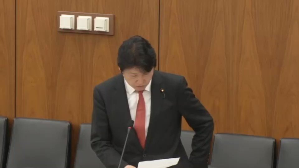 ダイヤモンドプリンセス号乗客下船へ…
維新・足立康史議員「下船のあと追跡、ケアしないのはおかしい。大阪の吉村知事に相談したら、国でやるキャパはないだろうから情報をもらえれば地域の保健所でフォローすると。都道府県に情報提供できるか」
厚労省「求めがあれば検討する」〜衆院総務委