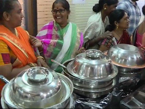 शिवभोजन योजनेला मिळणाऱ्या प्रचंड प्रतिसादामुळे मुख्यमंत्री उद्धव बाळासाहेब ठाकरे यांनी अन्न व नागरी पुरवठा विभागाला योजनेच्या विस्ताराची सूचना दिली होती. त्यानुसार शिवभोजन थाळींच्या संख्येत दुप्पटीने वाढ करून, ही संख्या १८ हजारांवरून ३६ हजार इतकी करण्यात आली आहे.