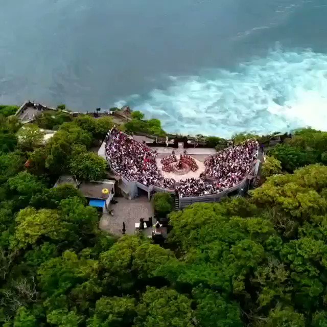 Indonesian culture is very abundant ...#bali #indonesia #uluwatu #بالي #سواق #سواق_بالي #سائق_بالي #اندونيسيا #المسافرون_العر #المسافر #رحلة #اجازة #طبيعة #شواطيء_بالي #دليل_سياحي #دليل_سياحي_بالي #مزارع #تراث #مزارع_الشاي #الجبل #جزيرة_بالي واتساب +٦٢٨٢١٤٤٩٢٧٥٦٧