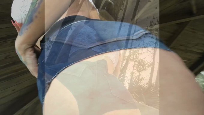 Order A Custom Video Like This 1 Today!? https://t.co/dbXzQZSzy6 https://t.co/57ldwdyWu4