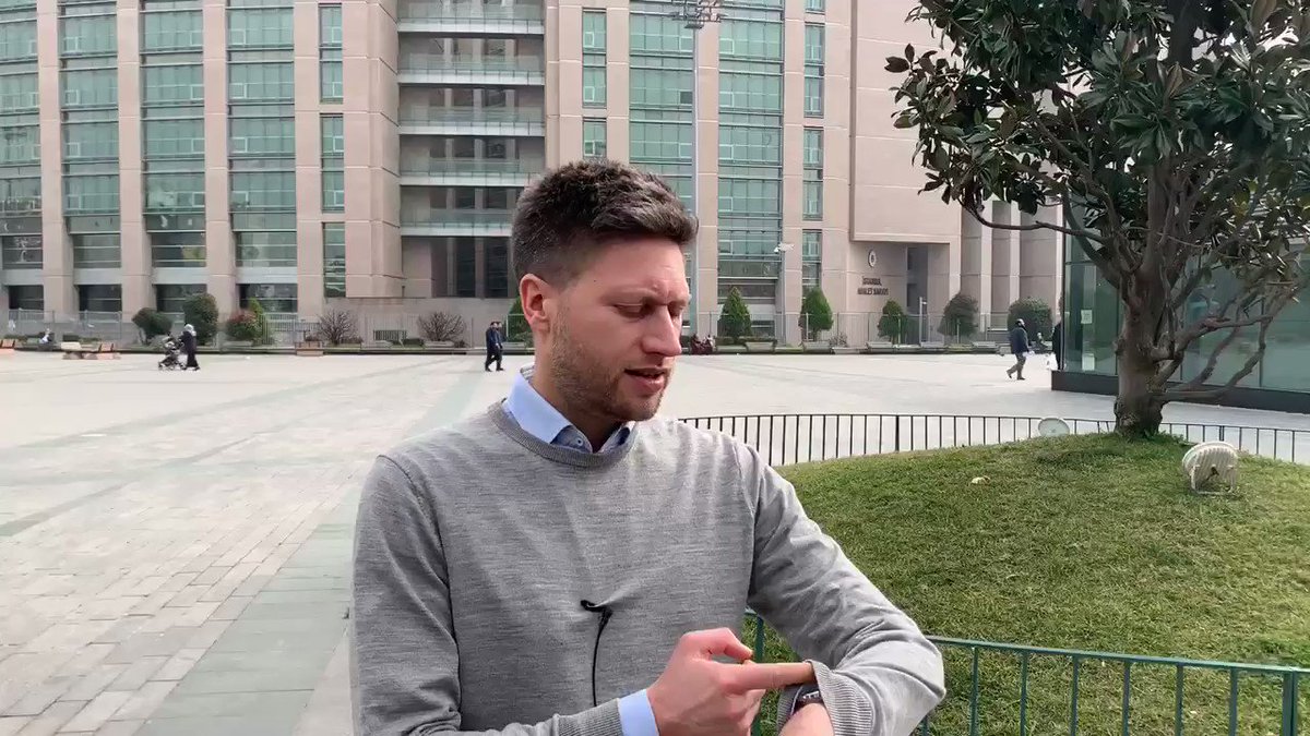 The court hearing has just reconvened after a lunch break. @andrewegardner says some of the 11 human rights activists have given a passionate defense of their work & expressed a commitment to continue fighting for human rights in #Turkey. pic.twitter.com/OJ8oSQNwqU