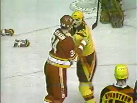 70s Sports on Twitter: "The Hagler-Hearns of hockey fights https://t.co/Sf8TZMbB5t" / Twitter